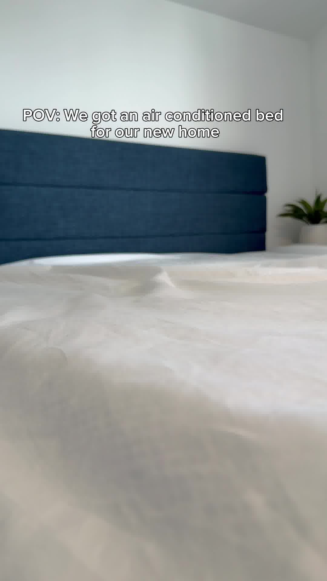 Air-based cooling topper for hot nights