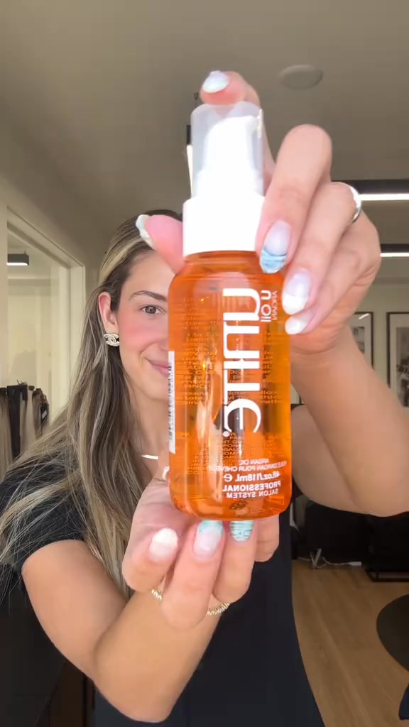 Our best-selling shine oil with 5-star reviews for a reason ⭐️