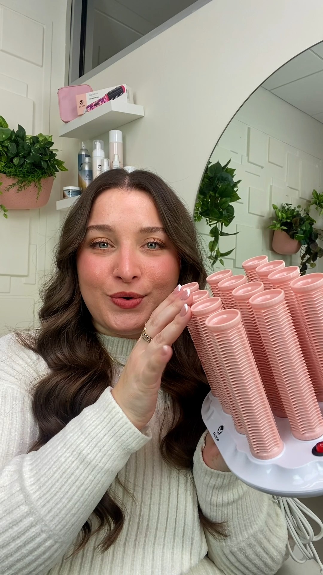 One set. Two looks. Which one’s your favorite? 🔥

Watch @ashley__calista style with the new Ion Hot Rollers Gen 2 Long Set, showing two easy techniques that deliver totally different results:
↔️ Wrap horizontally for Old Hollywood glam
↕️ Wrap vertically for soft, bouncy waves

Shop NEW Ion Hot Rollers Gen 2 at link in bio to try both styles for yourself.