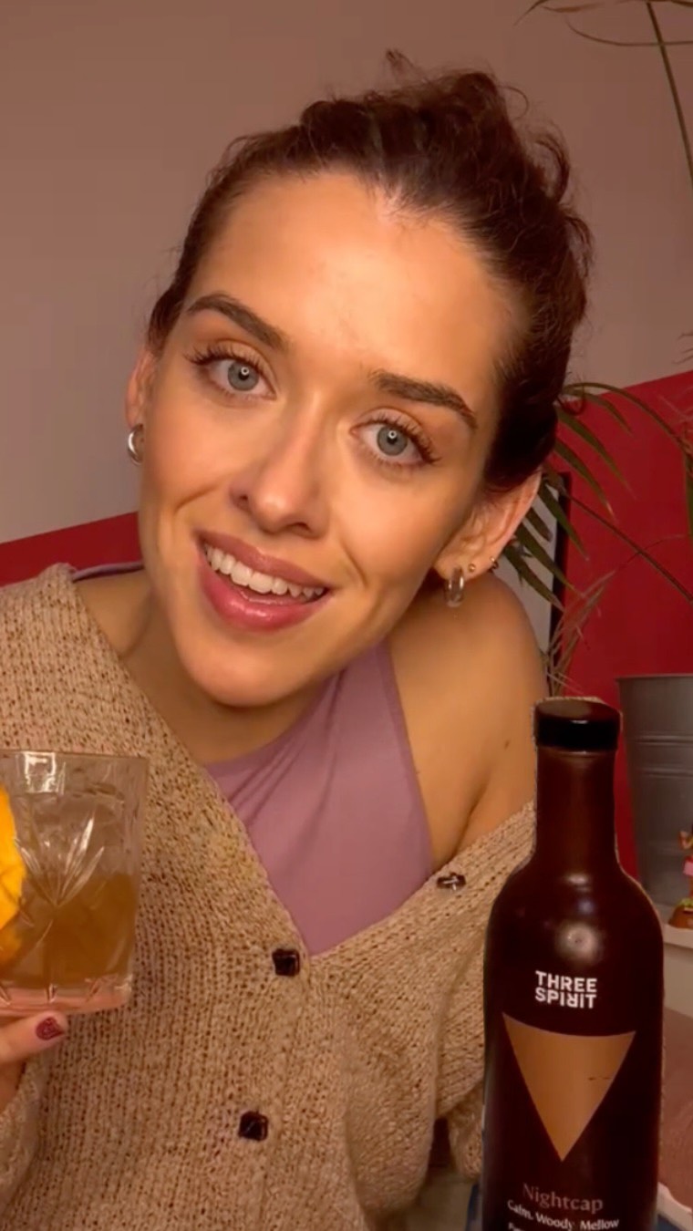 Do something different with your evening nightcap 🍊 try this dreamy elixir from @threespiritdrinks

#nightcap #threespirit