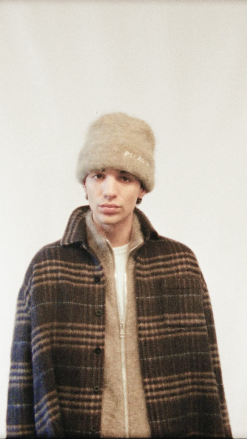 Shot on 16mm 📽️

WINTER 25 LOOKBOOK - THE FLIGHT