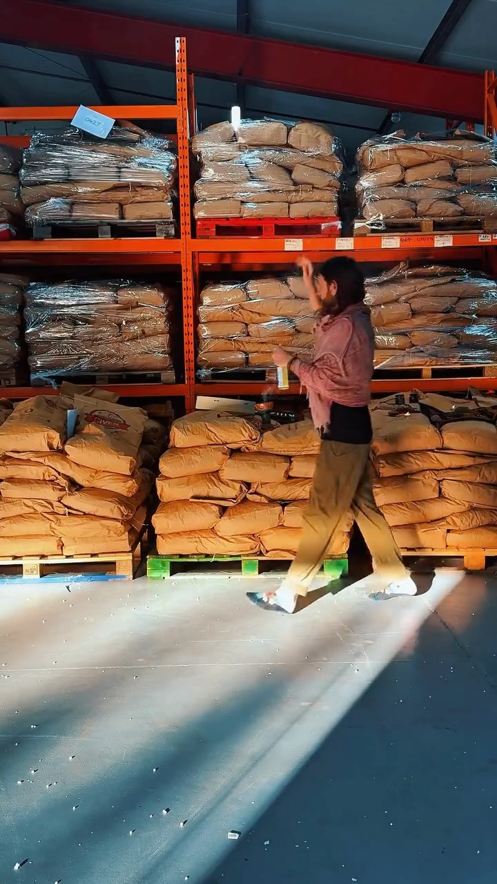 This isn’t just cacao.

It’s a sacred delivery - blessed with sound, smoke, and song.

May it reach your cupboard..and awaken your calling.

FULL POWER. Always.

#cacao #blessings  #raiseyourvibration  #love #foryou