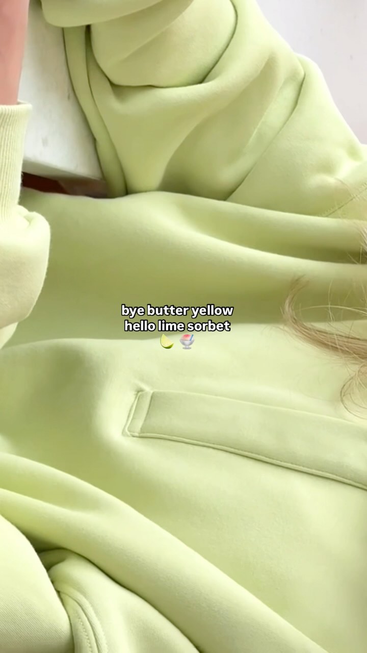 Out with the mellow, in with the zing 🧈 : ̗̀➛🍋‍🟩 

Butter yellow walked so lime sorbet could slay 💁🏼‍♀️ 

Shop this limited edition snap collar sweatshirt whilst you can, link in bio.