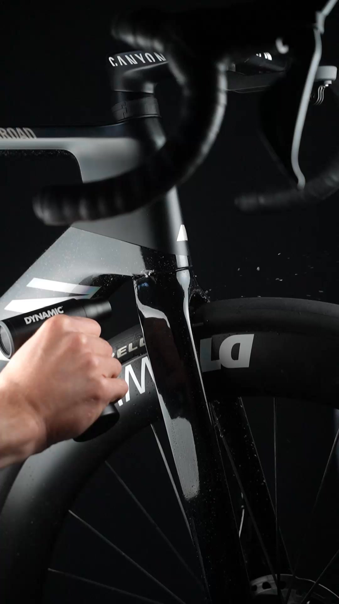 Der AirForce Max macht dein Bike wirklich trocken!