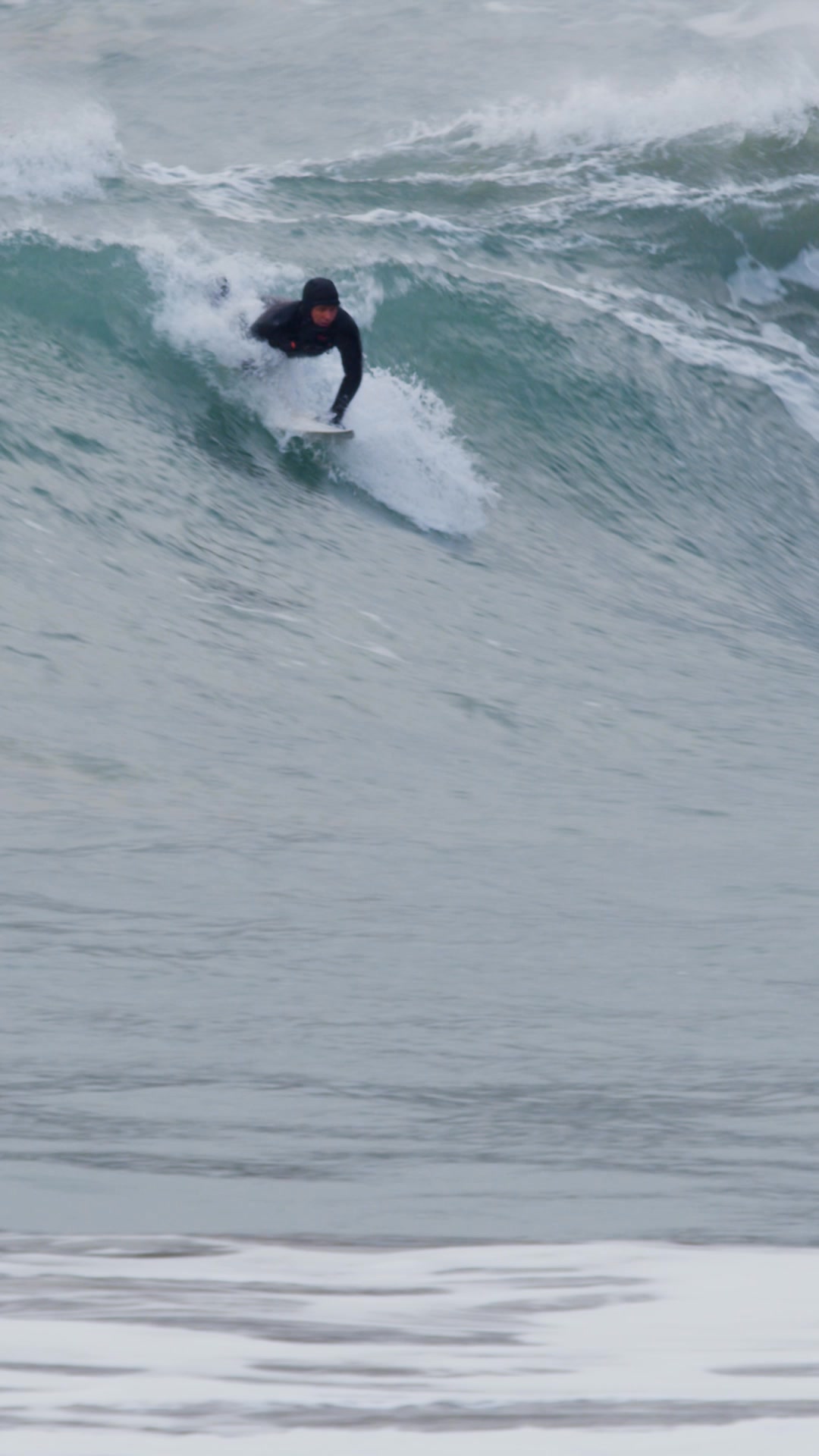 Buy a wetsuit. Save 20% on accessories.