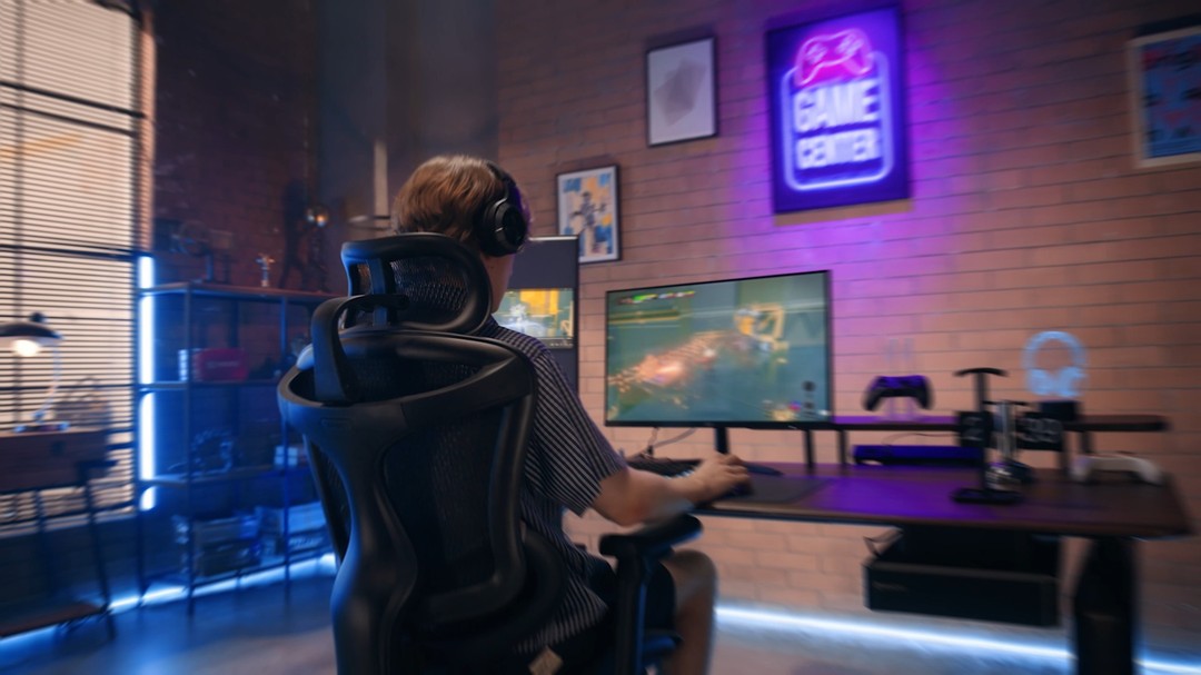 Every gamer is unique, and so is the Doro Series. 🕹️

With personalized adjustments, we cater to your individual needs, ensuring you stay in top form throughout your gaming marathons. 

With Doro, you're not just gaming, you're winning.✌️

#Sihoooffice #ergonomicchair #ErgonomicSolutions #ProductivityHacks #meshchair