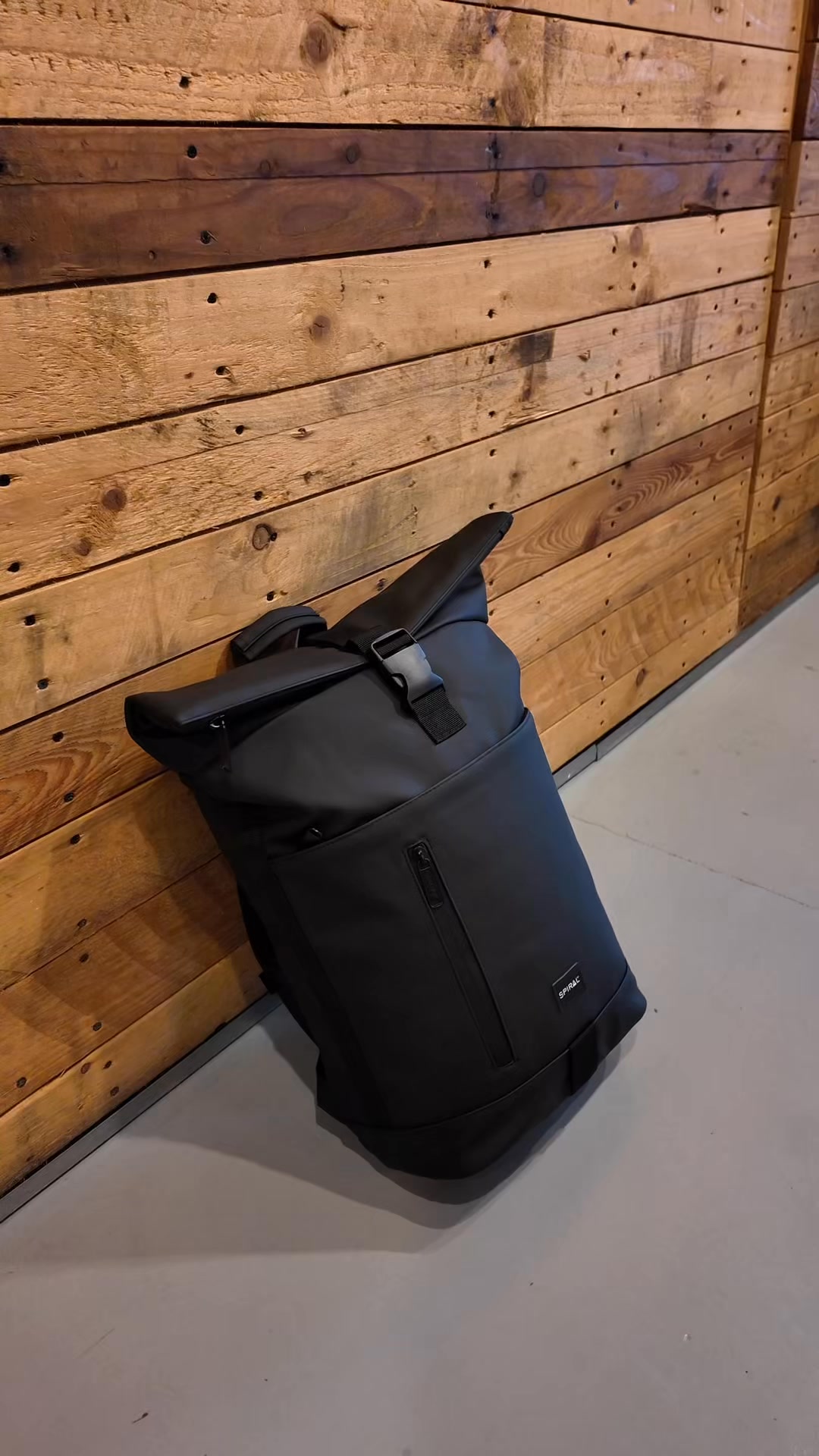 £35 + FREE Crossbody!