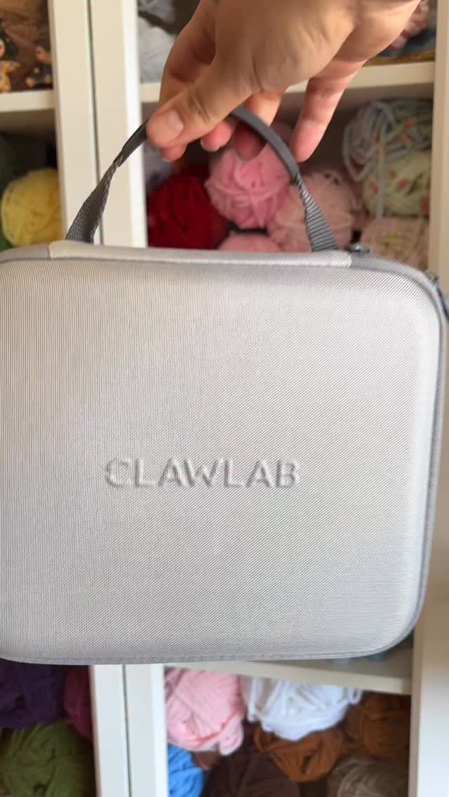 First time tufting and I’ve discovered two things: 
1) It’s addictive. 
2) I have no idea what I’m doing.

But I can’t wait to keep learning and make amazing pieces, for my first time I’m super happy how my little chonky pig turned out minus the nose, now I know to push a lot harder. I’m so happy to have been given the chance to give it a go and see what I can’t make next.

Clawlab are currently have a sale with 15% off and using the code: CHANEL youll save a further 10% 😱

#crochetersofinstagram #tufting #beginner #firsttimeforeverything