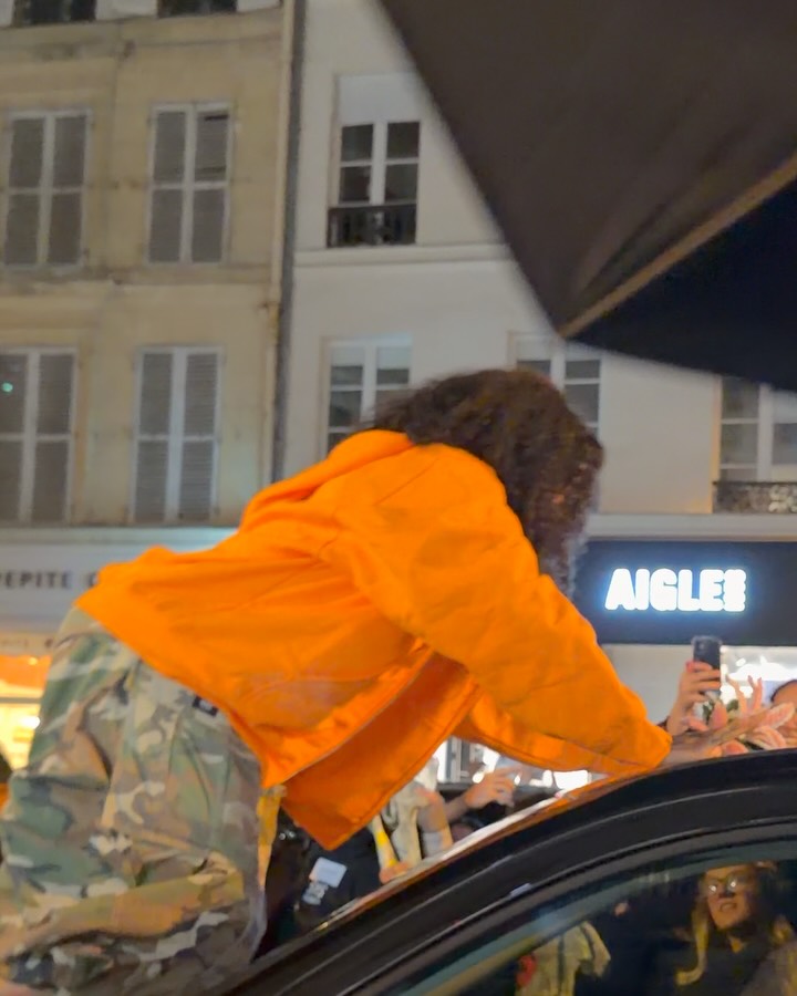 Blooming. Make the steps steady through Your promise. Always. Grace on repeat. Gratitude on repeat. 👣🔂