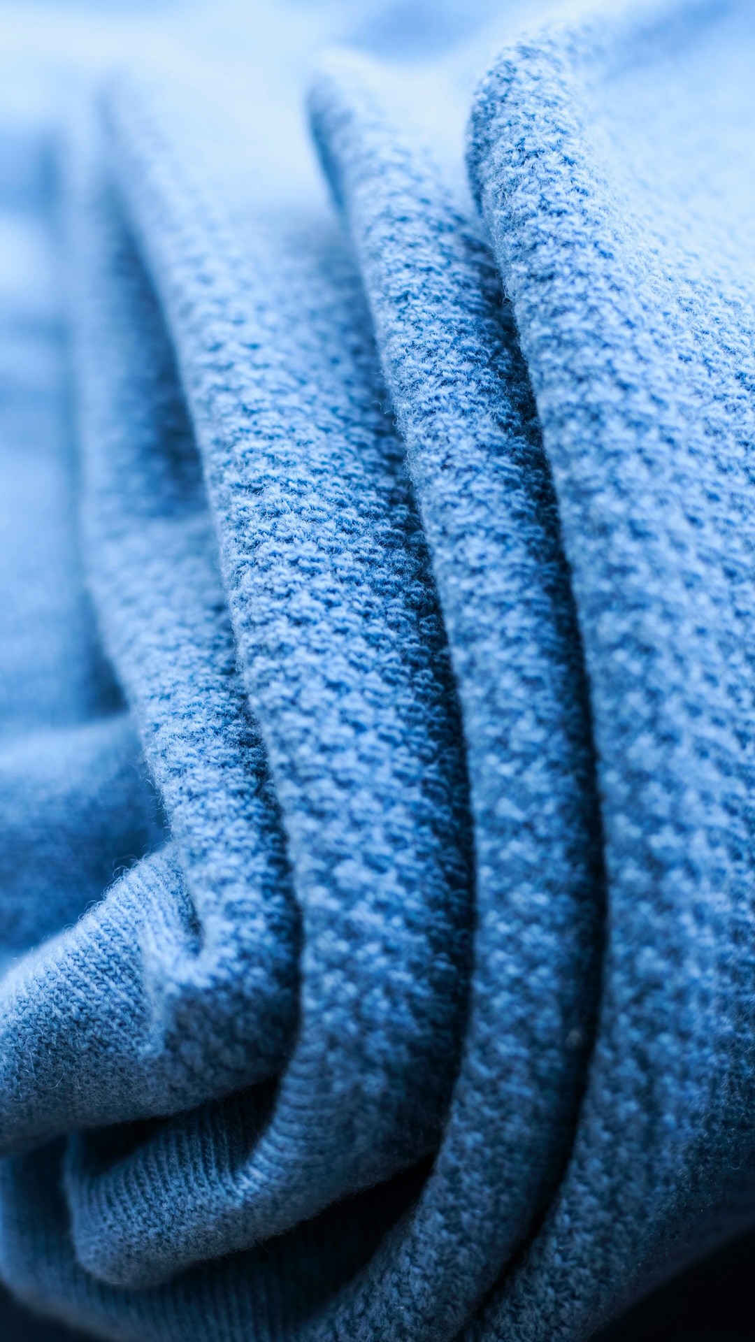 Join Shackleton Co-Founder, @ianholdcroft, as he visits one of our near-shore manufacturing partners to collect this season’s new colours of the Dulwich Lambswool Sweater.

Most of our knitwear is made on the very isles from which the Endurance set sail. By keeping production close to home, we support British industry and help sustain time-honoured craftsmanship. The traditional techniques used by our partners are inherently more sustainable than mass production and demand skilled hands at every stage, with quality built in from the start.

Made with purpose. Made to endure.

🎥: @statencousinsroe and @rebeldarefilm 
📷: @cycletogs 

#Shackleton #LiveCourageously