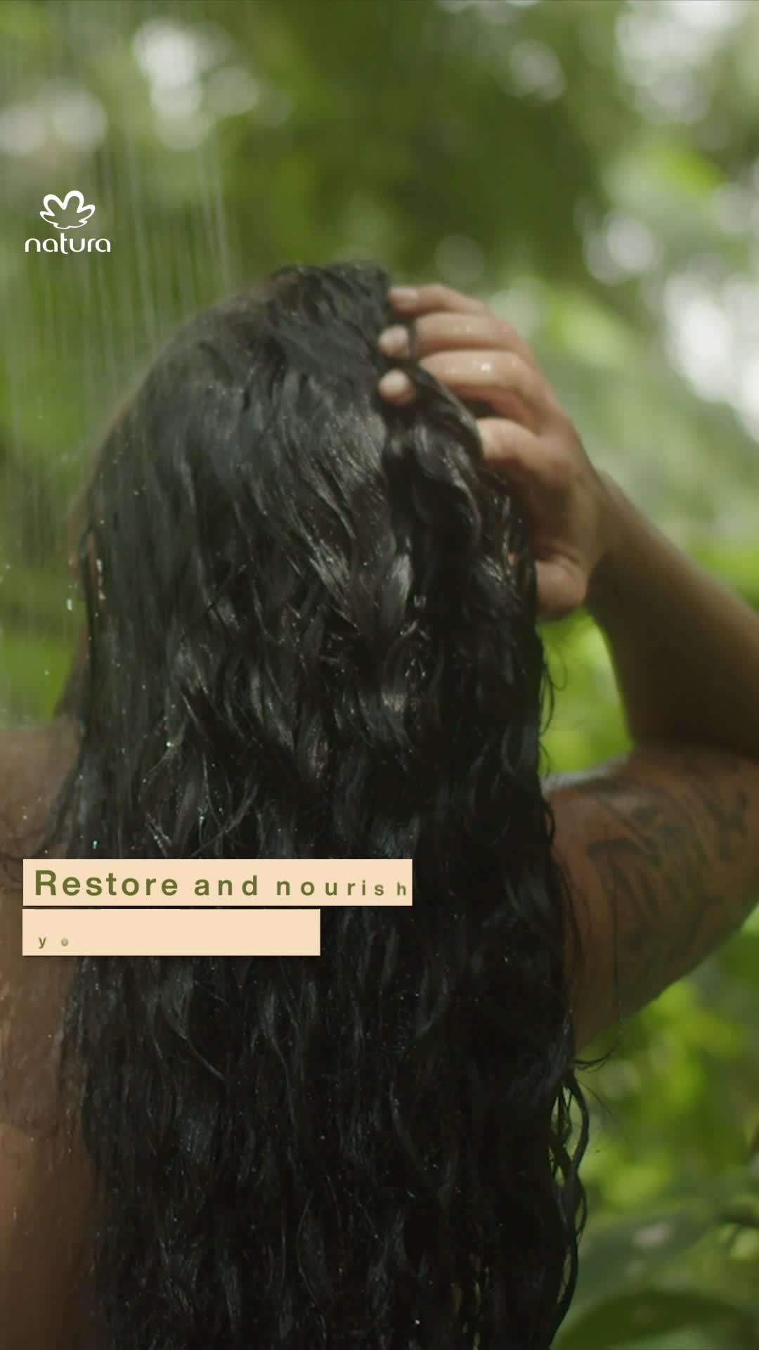 Our Murumuru bioactive enhances keratin production by 35%, recovering natural strand
elasticity, reducing frizz by 80%, and minimizing split ends by 3x without drying the
strands or harming the scalp. 🤩🤩
#beautycarethatcares #crueltyfree #vegan #brazilianhair #keratin