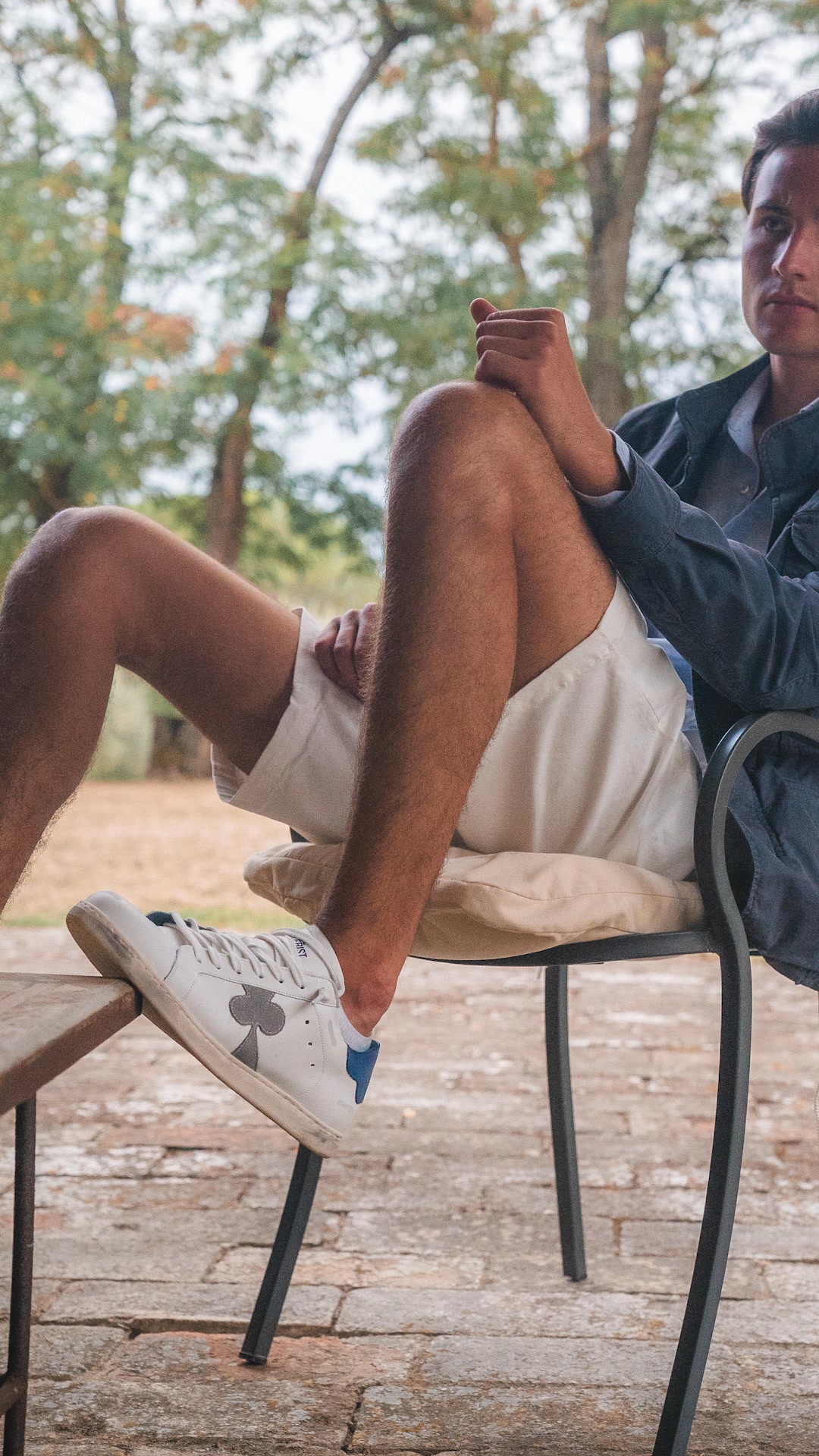 Free Shipping & Easy Exchanges