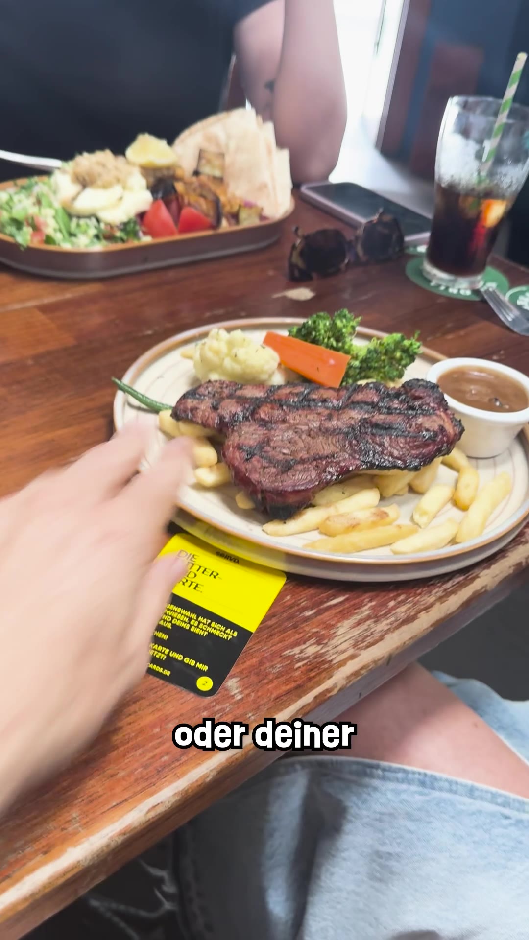 SERVD. Das Real-Life Kartenspiel