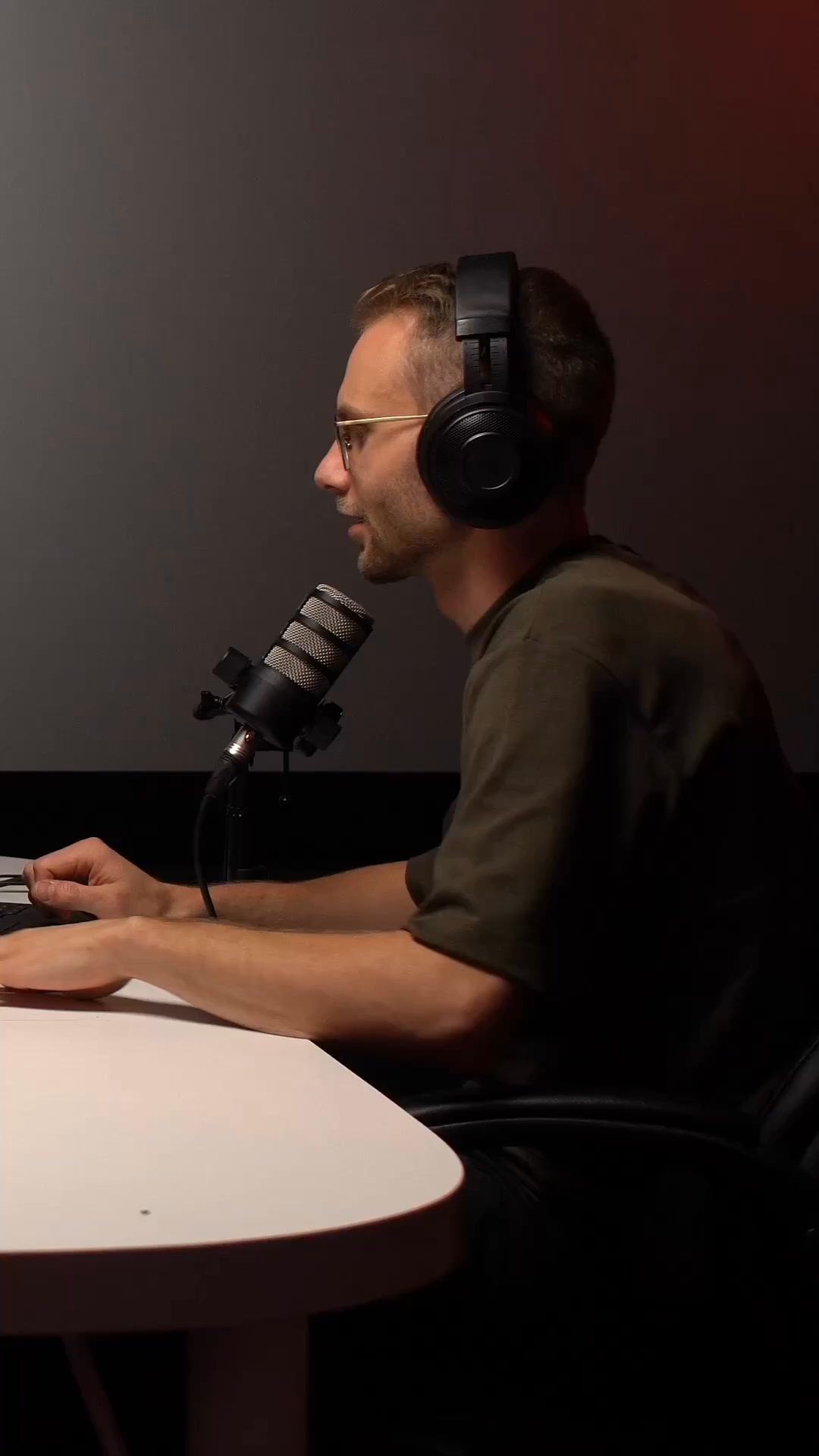 Join the FÜM Family.