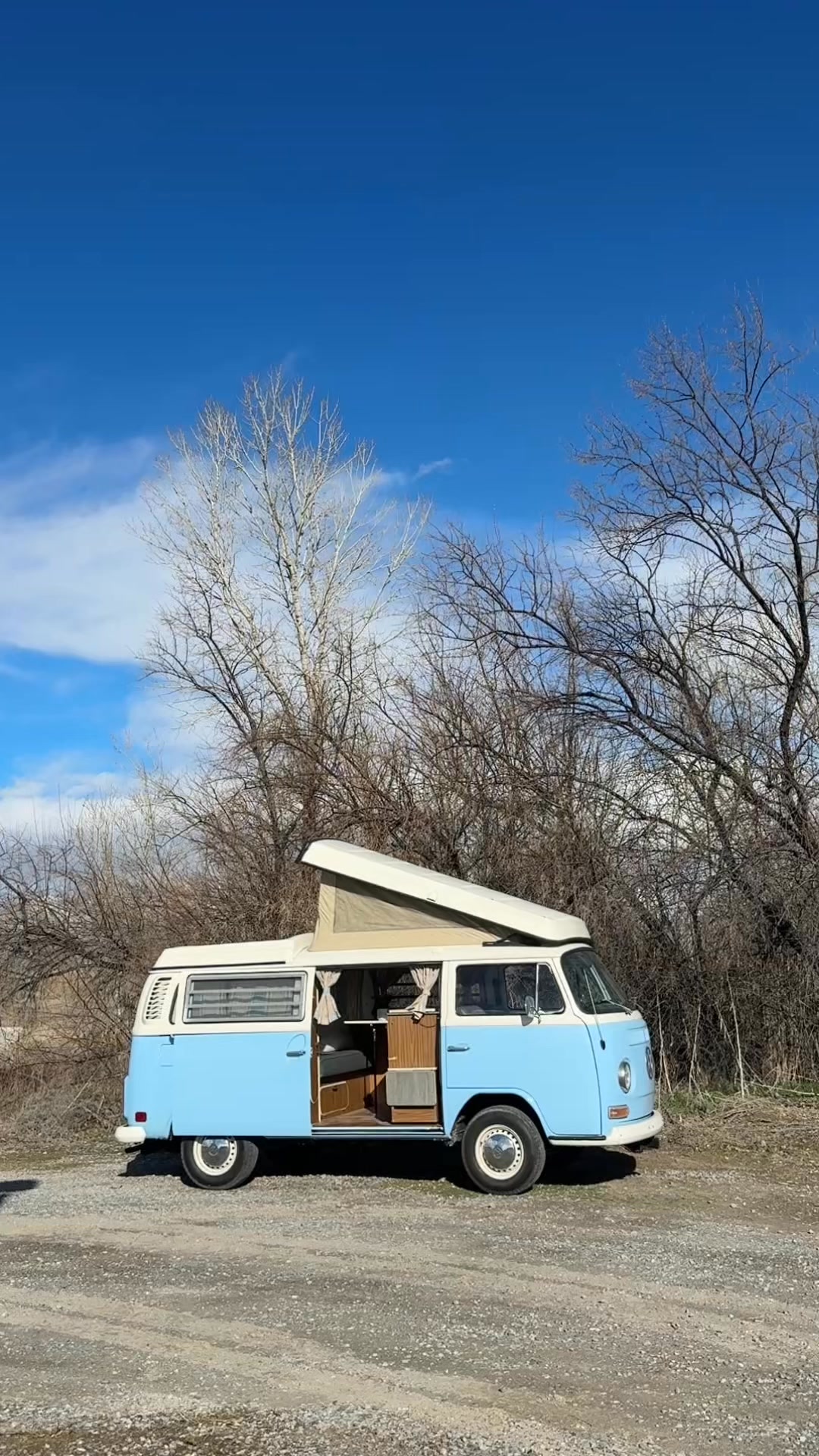 Win a 1972 VW Westfalia Camper 🚐