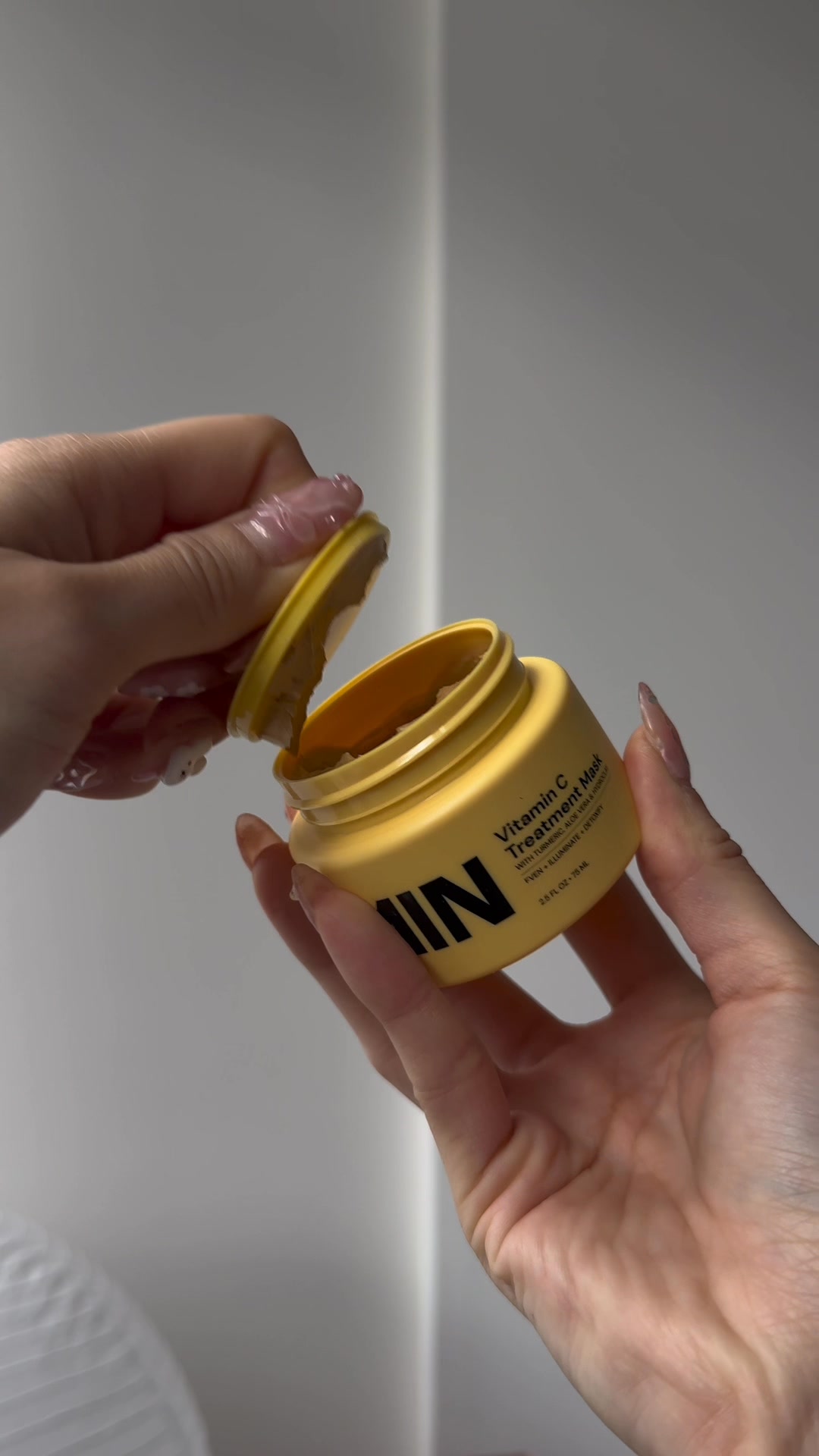 Clear skin in 7 days (or you don’t pay)