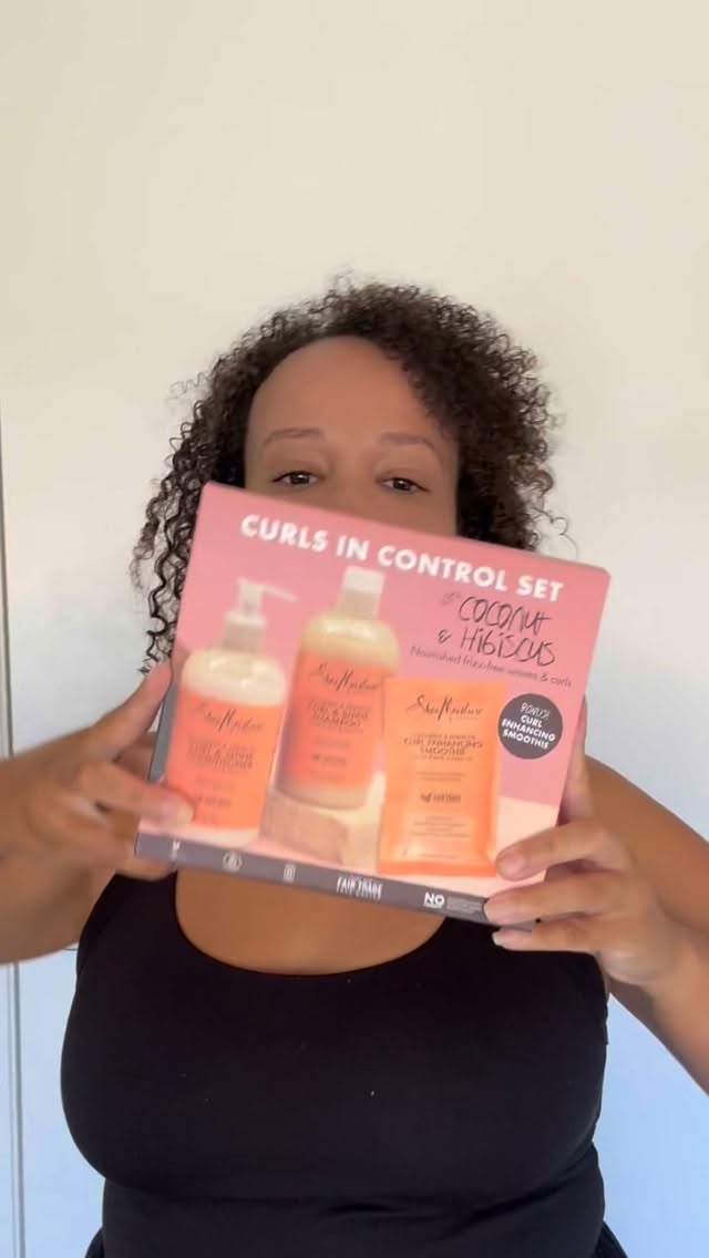 Gift the gift of GORGEOUS curls 😍✨🎁

Curls in Control is here and ready to wrapped up and put under the tree! 🎄 Containing the best of the best in curly care, each pack contains:

Coconut & Hibiscus Curl and Shine Shampoo
Coconut & Hibiscus Curl and Shine Conditioner
Coconut & Hibiscus Curl Enhancing Smoothie

Everything a curly girl needs for soft and juicy curls this holiday season 🤎

Pick it up now from @pricelineau 🛒

#SheaMoistureAustralia #SheaFam #SheaLove #SheaMoisture #CurlyGirl  #CurlyHair #Curls #HairRoutine #HairCare #xmasgiftidea