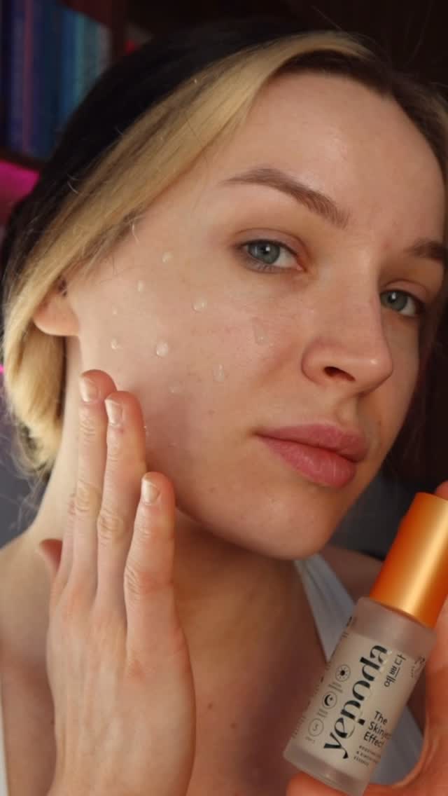 [reklama] ⚠️UWAGA GLASS SKIN⚠️
 @yepoda The Skinject Effect to esencja, która zawiera: 
 ⁃ Egzosomy z Kimchi
 ⁃ �wegańskie spikule
 ⁃ �wegańskie PDRN

Nakładaj na noc po toniku - wklepuj i uwaga na delikatne mrowienie - za chwilę mija ! 

#yepoda #kbeauty #koreańskapielęgnacja