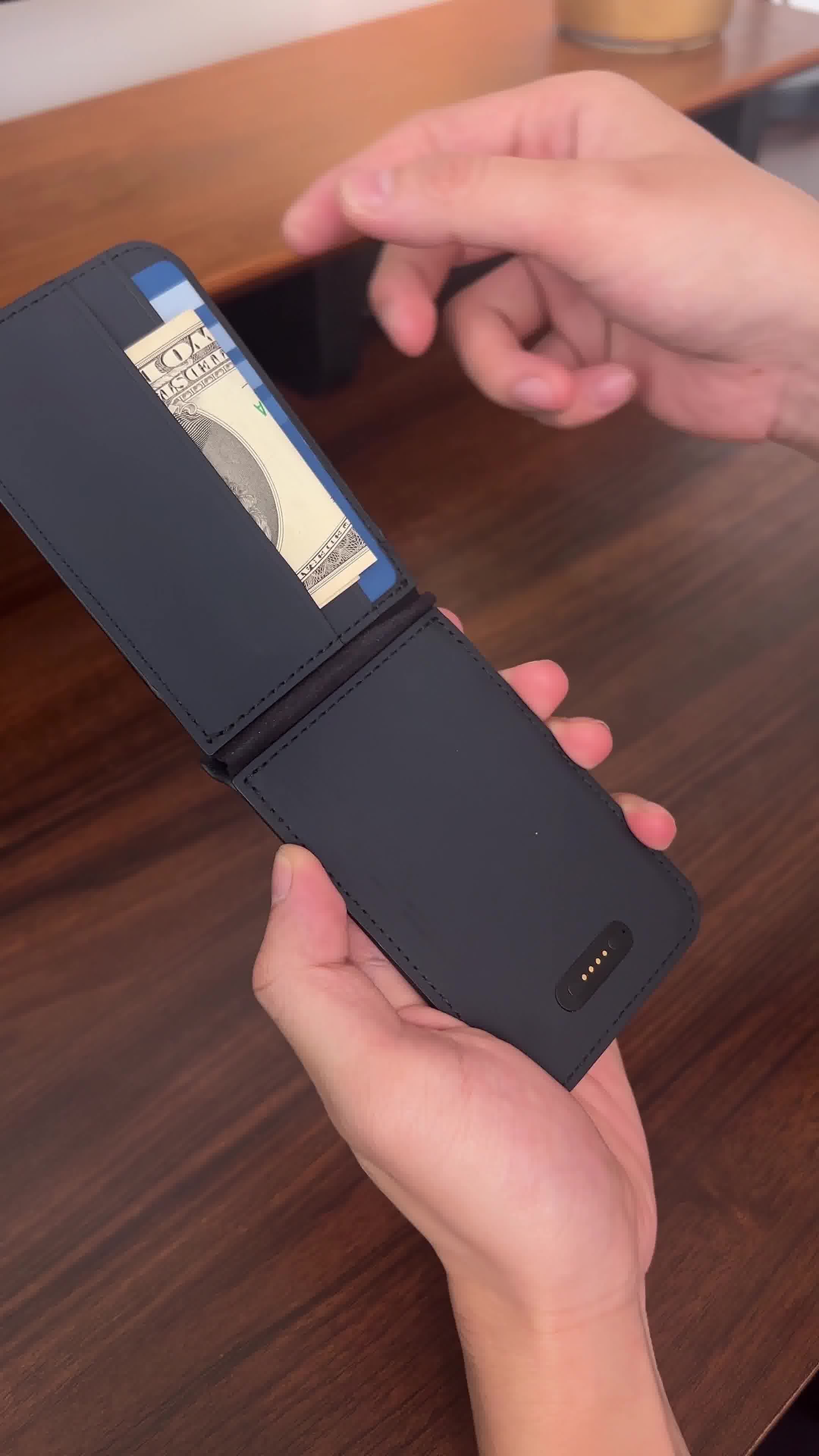 ⭐️⭐️⭐️⭐️⭐️The HARDEST wallet to lose!