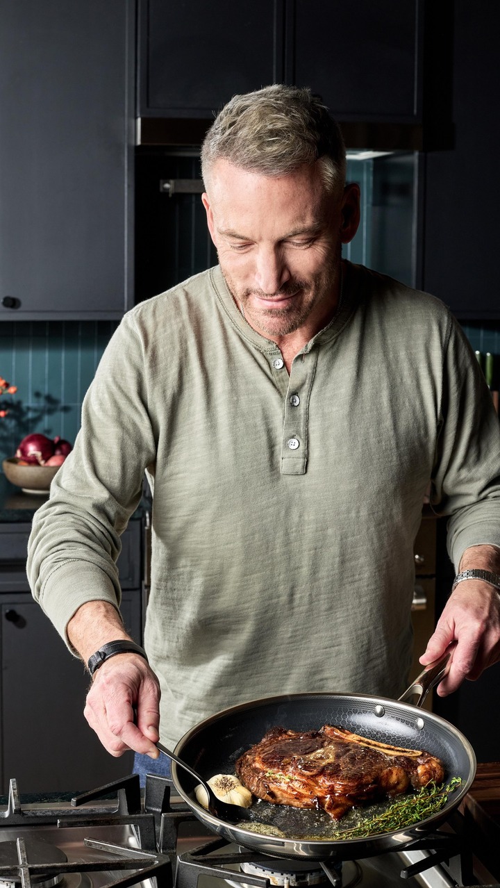 What’s your favorite way to cook a steak? 👀

Here’s how our CEO and Co-Founder @danny_winer likes to cook his!