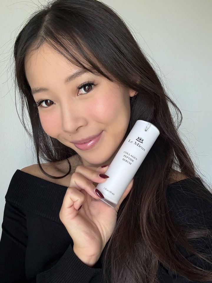 The weather is getting colder and skin is getting drier. Collagen Peptide Serum is infused with collagen boosting peptides & features a hyaluronic acid base to lock in moisture & strengthen your barrier.