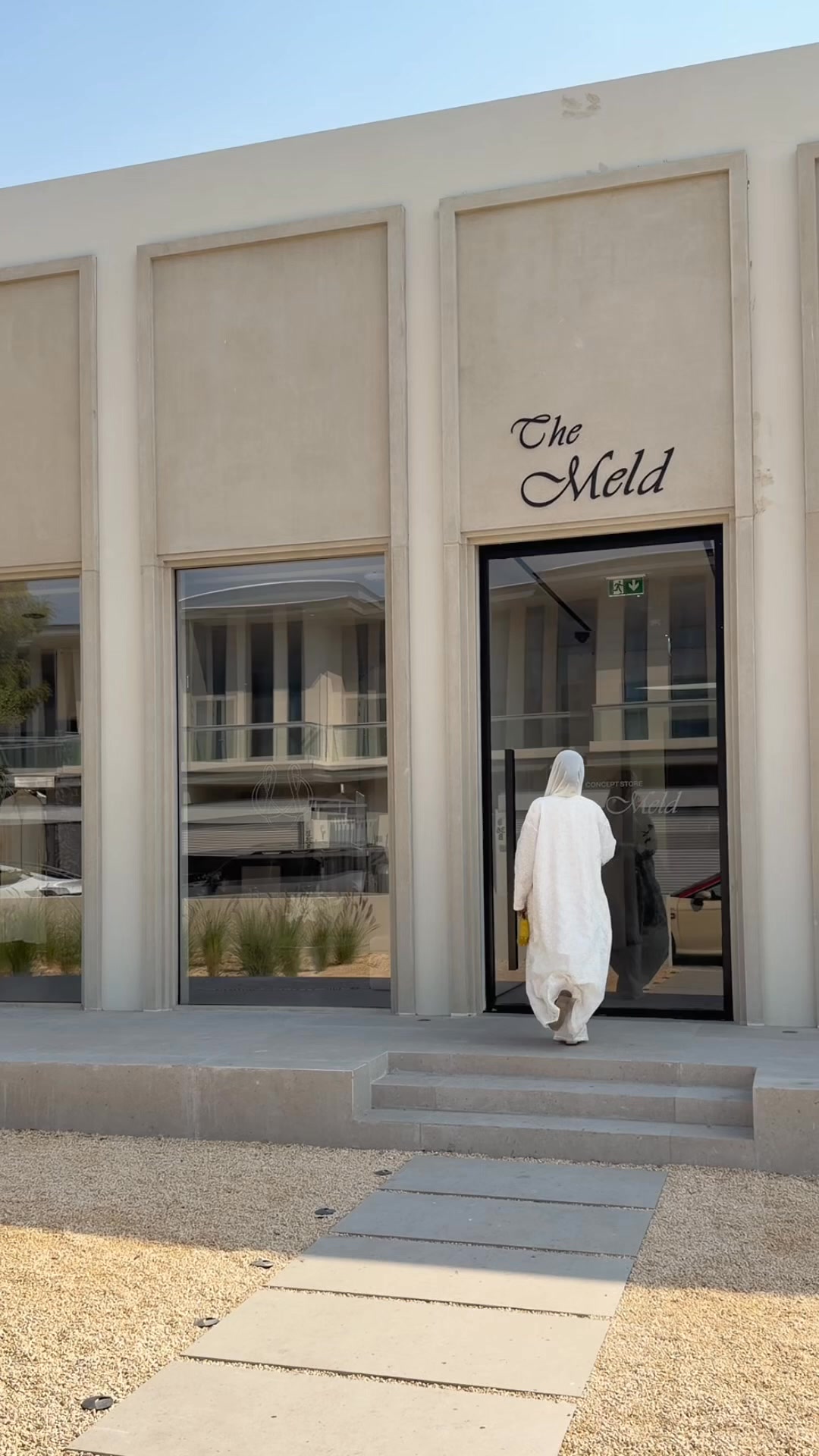 Soft, luminous, and delicately detailed, the Yasmin Abaya in Pale Bloom embodies the lightest expression of the Botanica Edit.

Shop our Ramadan and Eid collection today.