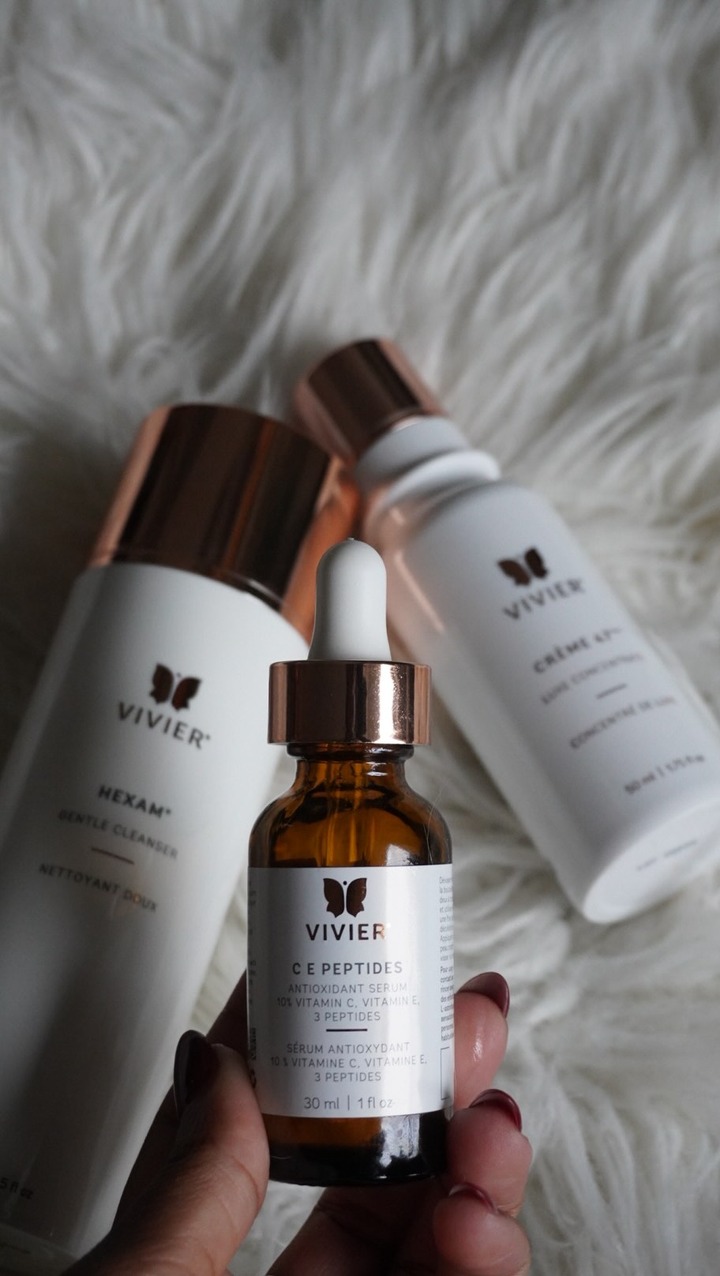 I’m so picky with skincare because my skin reacts to everything 😭 but after a week and a half of using this trio from @vivierskin, I can honestly say my skin feels calm, glowy, and hydrated ✨

Sensitive-skin friendly, lightweight, and actually effective🫧 this combo has definitely earned a spot in my routine 💕

🧴 HEXAM Cleanser
💧 C E Peptides
💦 Crème 47

#SensitiveSkin #SkincareRoutine #VivierSkin #AD #viviervault vivierdifference

Use code YASMINE15 for $$ off!
