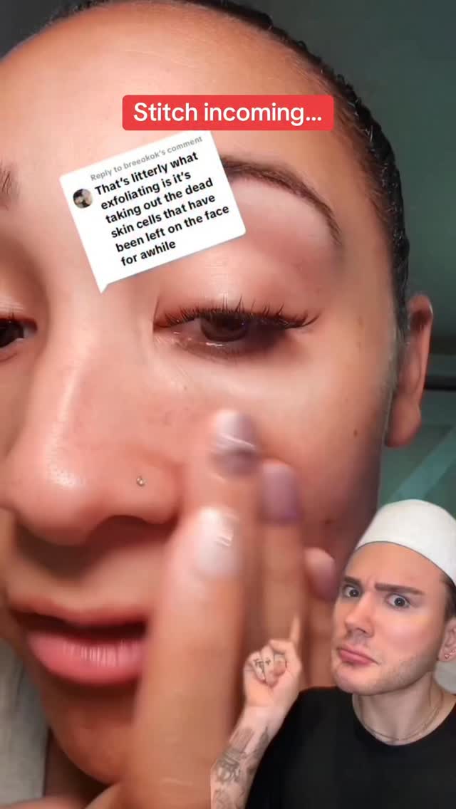 VIRAL BLACKHEAD REMOVER SERUM!😱

@dr.melaxin_global partner. This serum is amazing for exfoliating your skin and removing bumps and texture and blackheads!🥳 @greyd_global 

#blackhead #blackheads #acneproneskin #acnetips #cloggedpores #peelshot #drmelaxin #exfoliation #kbeautyskincare