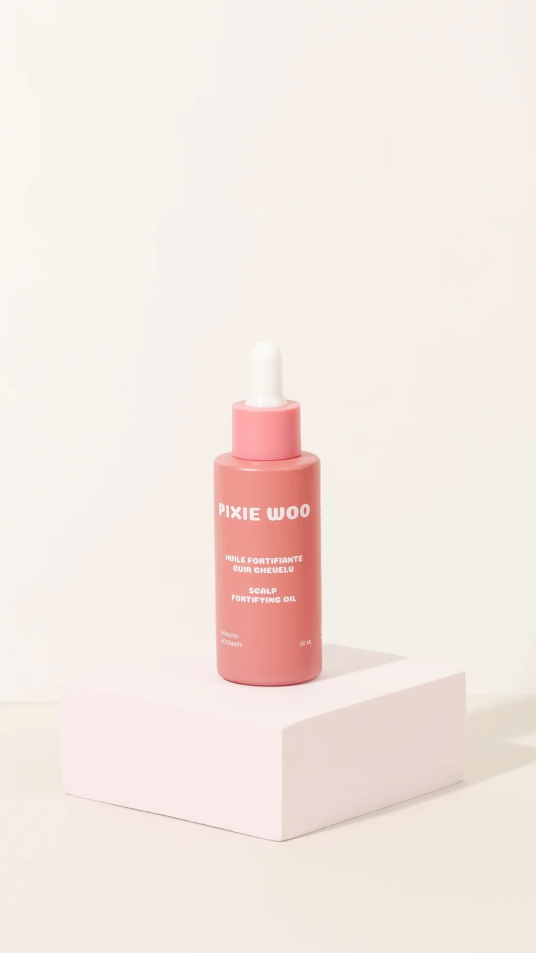 Hair essential! 🩷⭐️
-
Ton essentiel capillaire! 🩷⭐️

#pixiewoo #clawclip #hairclip #haircare #hairstyle #hair #hairclawclip #girlhood