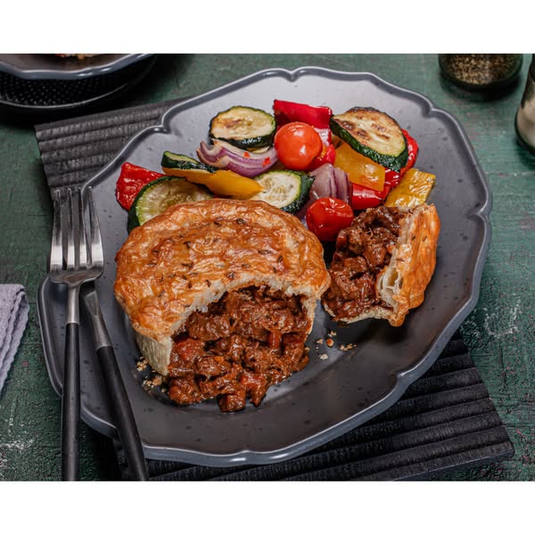 Traditional Cauliflower Cheese (300g)