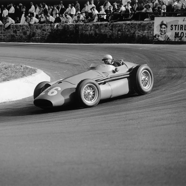 The pioneer of women in motorsports: Maria Teresa de Filippis