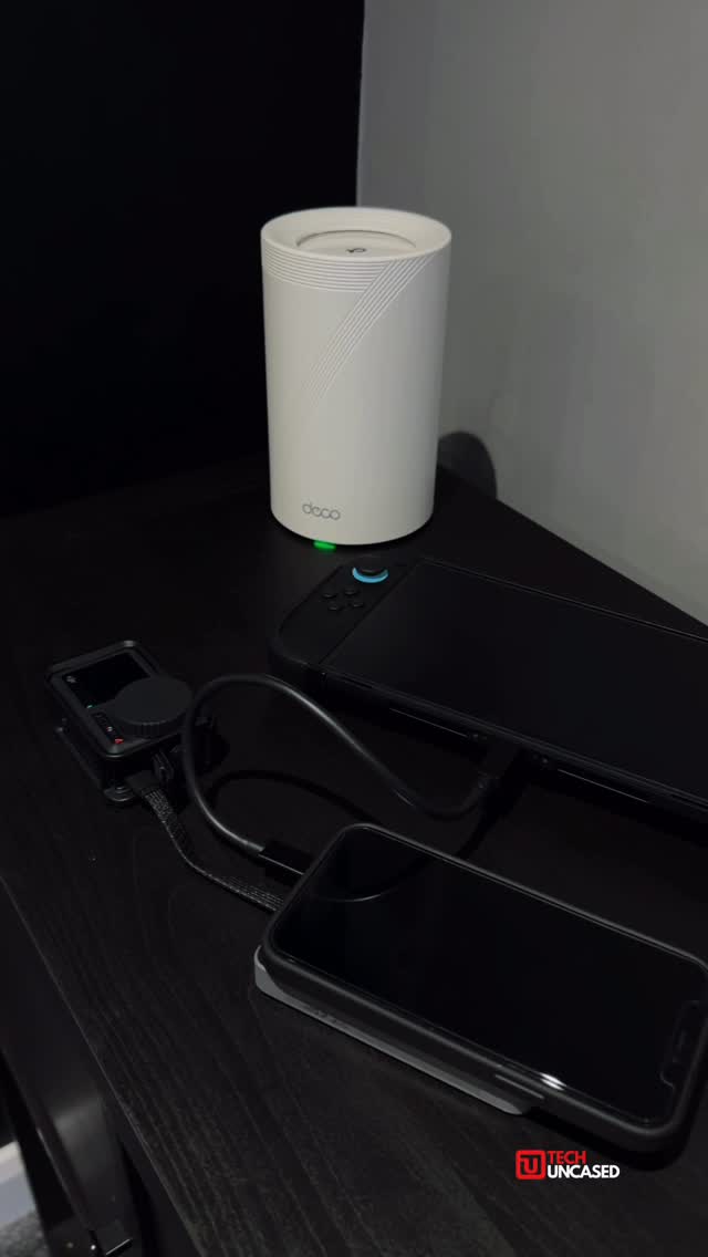 Been testing out this @cuktech_official magnetic power bank and it’s a proper everyday carry.

10,000mAh capacity in a compact body, easy to throw in a pocket or bag and forget about it until you need it. The magnetic snap-on charging is spot on for iPhone, no cables dangling when you’re on the move.

What really makes it handy is charging multiple devices at once. You can wirelessly charge your phone while using the USB-C port or built-in cable to top up earbuds, a second phone, or another device. Speeds drop slightly when charging more than one thing, but for topping up on the go it does the job without stress.

The built-in USB-C cable is a win too, less stuff to carry and quicker wired charging when you need it.

Solid option if you want reliable power without carrying a brick.

👉 Buy link https://s.whaee.com/0MFxePB

Link also in bio 🤙🏻

#powerbank #cuktechpowerbank  #cuktechnumberseries #cuktech #cuktechcp12

AD