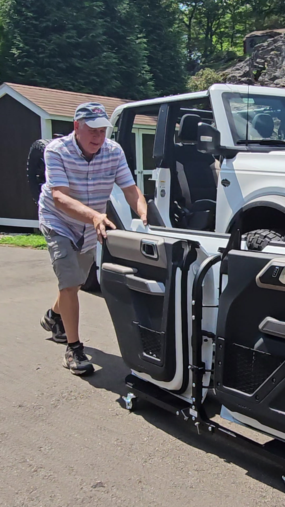 One-Person Jeep & Bronco Door Storage