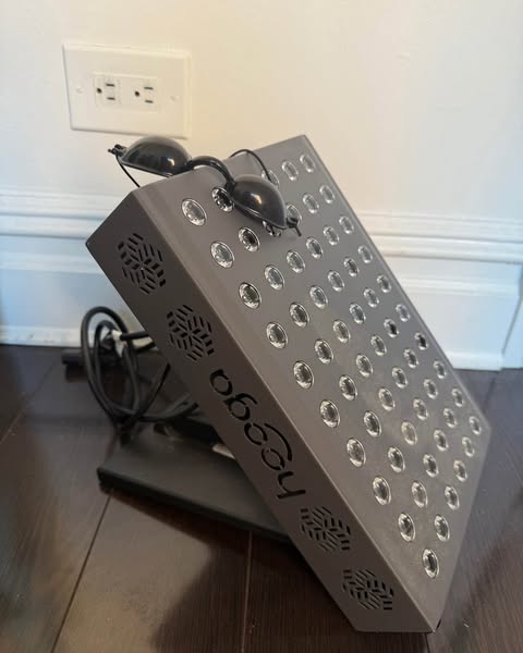 Hooga Pro300 - Red Light Therapy Device