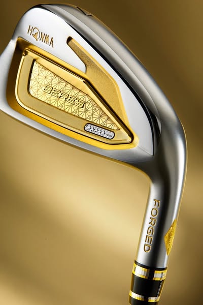 Introducing BERES 10 5 Star Irons. 
A refined forged construction, optimized center of gravity, and hand-finished detailing work together to deliver consistent launch, stable ball flight, and a distinctly soft feel at impact.

#BERES10 #5Star #HonmaGolf