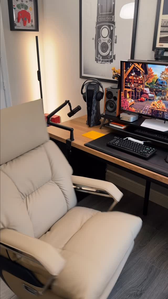 The comfiest chair I’ve ever gamed in 👇
Footrest ✅
Full recline ✅
Lumbar heat + massage ✅
If you’re spending long hours at your desk, the OKUP M80’s got your back — literally.

#cozygaming #instagamer #instagaming #casualgamer #consolegamer #setuputic #desksetup #okup