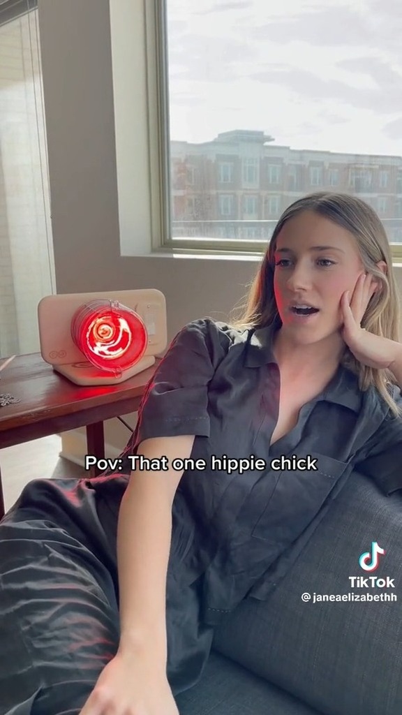 😎 @janeaelizabeth 

Anybody know this person? 👀✌🏼🙏🏻📿 

#pov #hippie #crunchy #organic #yogi #selflove #skit #act #funny #energy #health #wellness #relatable #FridayFeels