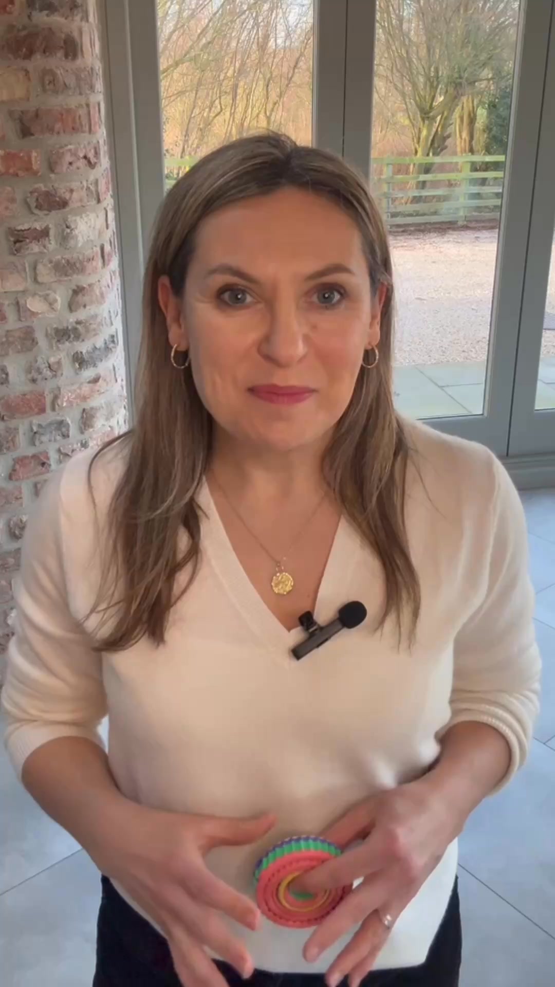 Spirulina can help prevent and reverse early grey hair caused by nutrient deficiencies!

Here's how:⁠
⁠
1️⃣Addressing Vitamin B12 deficiency. Spirulina contains methylcobalamin, a very effective and absorbable form of Vitamin B12.⁠
⁠
2️⃣ Combating damaging free radicals. Spirulina’s incredible compounds chlorophyll and phycocyanin are powerful antioxidants, that can mop up free radicals and protect your hair.⁠
⁠
3️⃣Beta carotene is the antioxidant pigment that gives Spirulina its deep blue-green colour, and it also helps our bodies make melanin – the pigment in our skin and hair. Since grey hair lacks any pigment, beta carotene is a fantastic way to help restore it.⁠
⁠
4️⃣Boosting your intake of important Vitamins B6 and biotin helps to renew hair follicles, keeping them active and growing healthy, youthful hair. Our Spirulina contains both these important nutrients – double tick!⁠
⁠
5️⃣Hair is made of protein, so without a good quality source, it can weaken, break and shed. To reverse grey hair, it’s important to aid new growth and Organic Burst Spirulina contains an incredible 70% complete and easily-absorbed protein.⁠
⁠
How to:⁠
⁠
✅For optimal results start with 1 daily serving of  Organic Burst Spirulina powder or our pure tablets and work up to 2 servings a day over 2-3 weeks.⁠
✅Boost it: by adding our Chlorella, another great source of B12 and antioxidants for an extra powerful combo against greys.⁠
⁠
👉If you know someone dealing with early greys, they might appreciate seeing this 📥