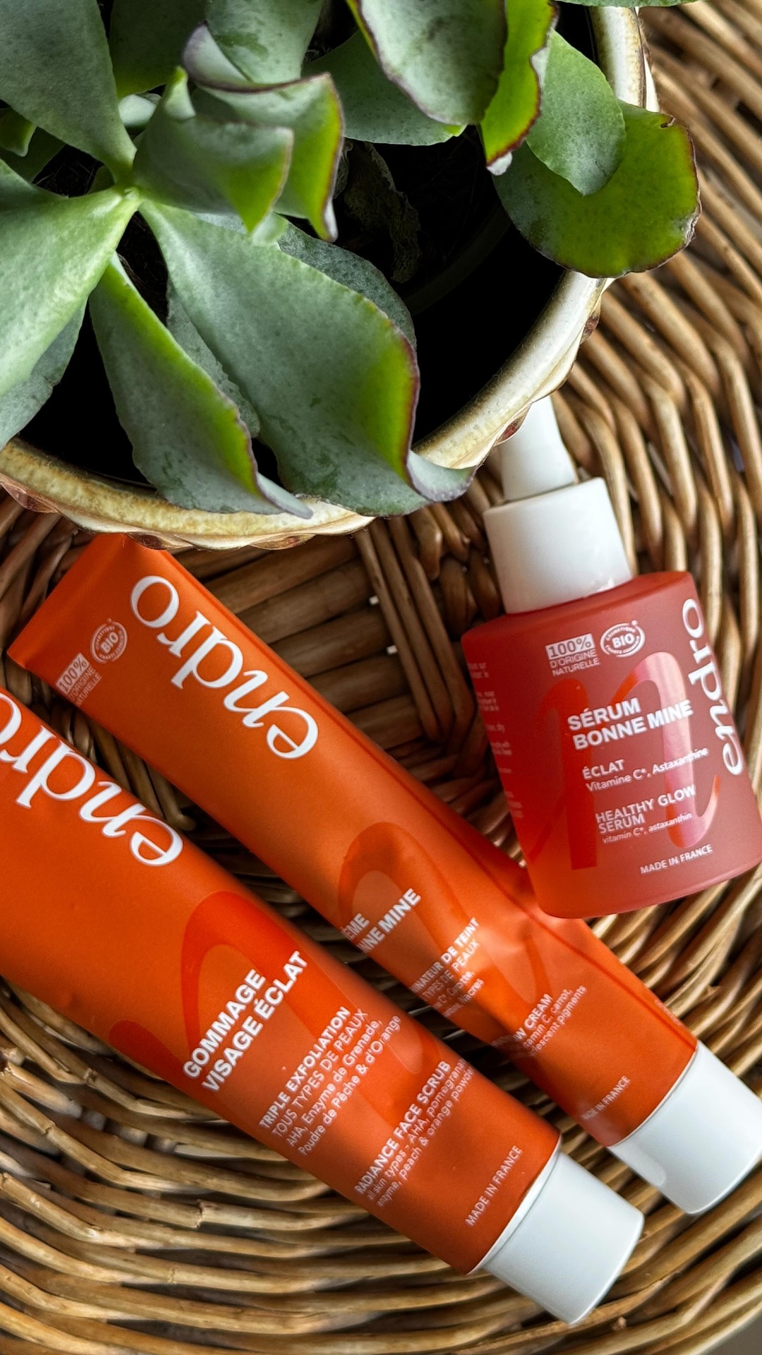 Nouvelle identité, nouvelle énergie.
Avec @endro_cosmetiques , j’ai découvert ma nature : éclatante 🧡
Tout ça après un test étroitement lié aux besoins de ma peau et à mon rapport à la nature, j’adore !

Des soins 100% d’origine naturelle, une routine personnalisée (j’adopte la gamme bonne mine c’est décidé 🥕🍊), et un défi créatif pour l’exprimer 🎨 (une marque qui me fait peindre ? Je suis encore plus conquise)

Et vous, quelle est votre nature ?

#endrocosmétiques #skincareroutine