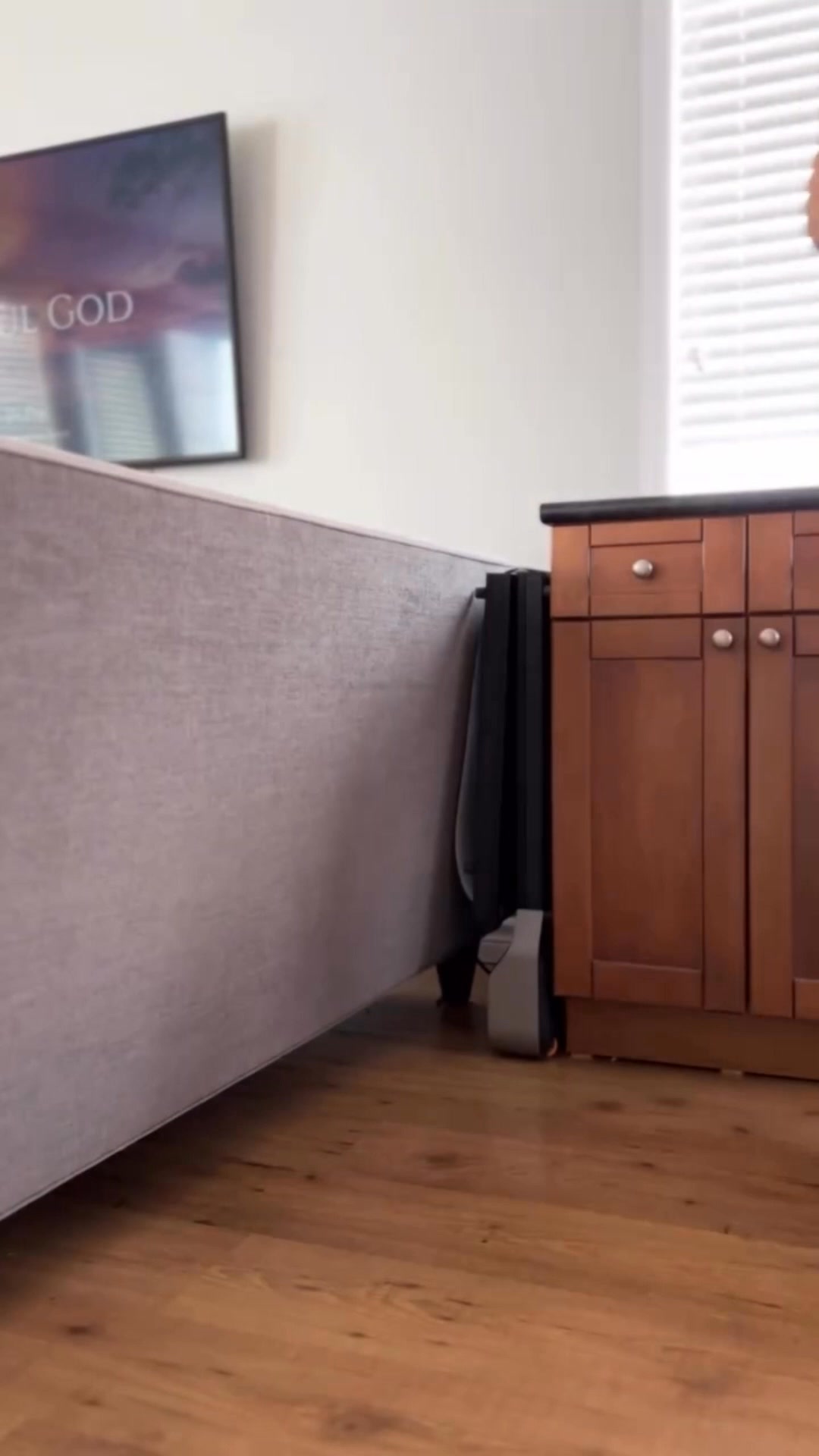 With My Foldable Treadmill.
Easy to get 10,000 steps a day！