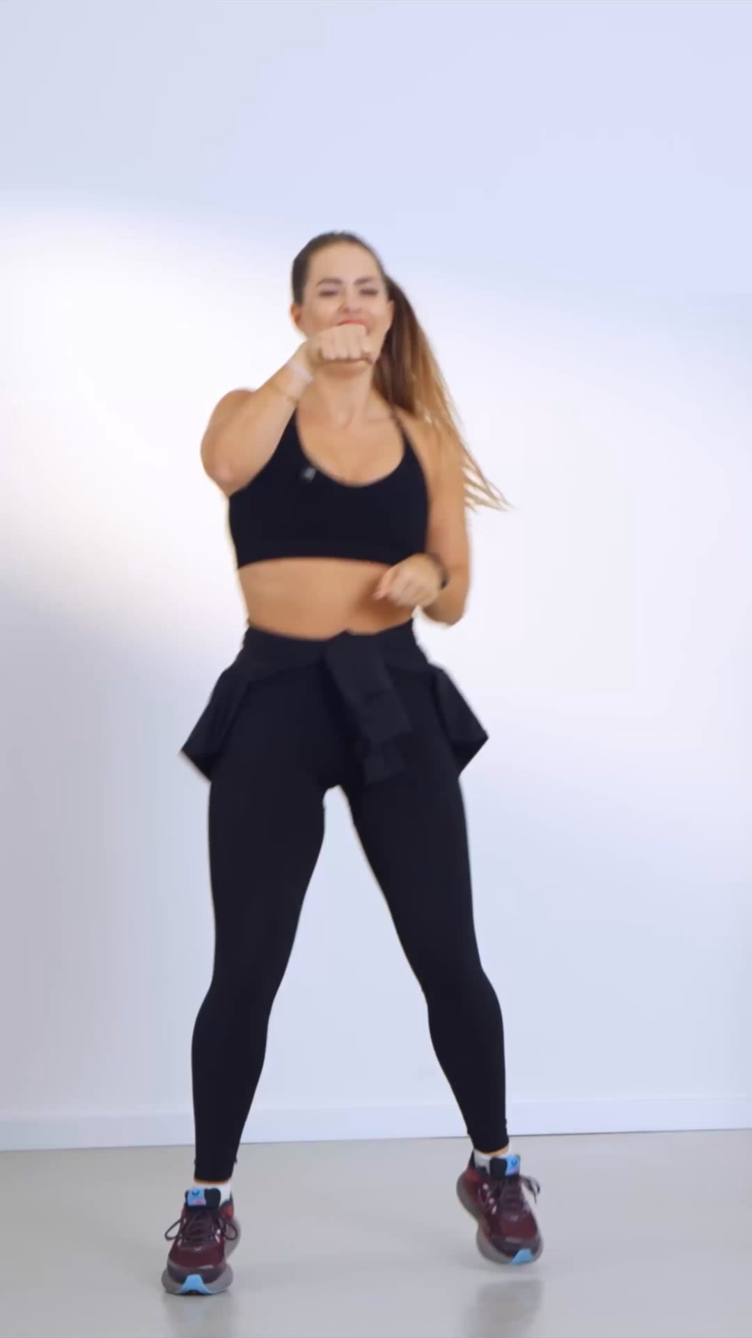 Deutschlands Nr. 1 Home-Fitness-App 💪 Nur 3,99 €/Monat.