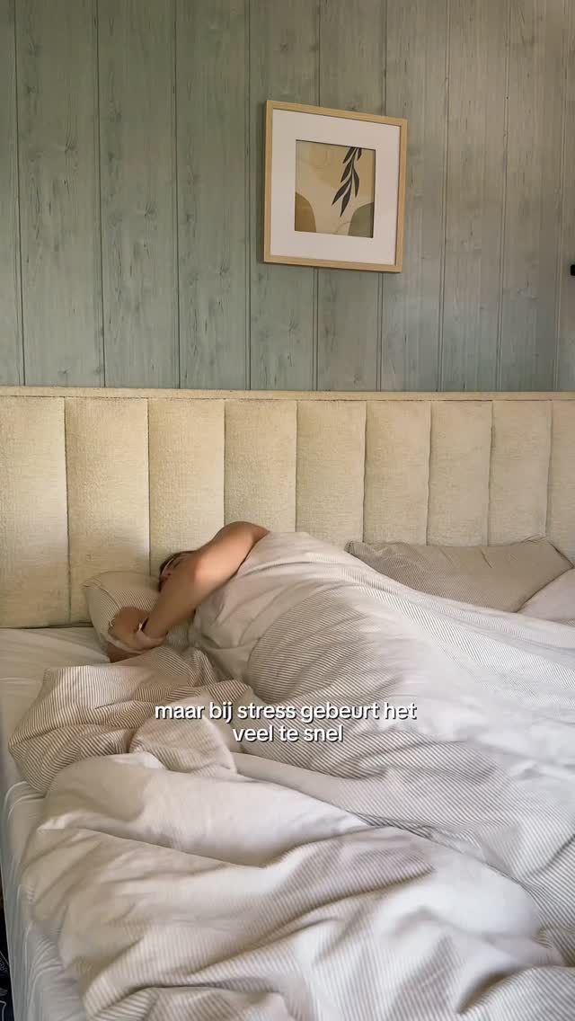 Vaak wakker tussen 02:00 en 04:00 ‘s nachts? Dit zijn 3 bekende oorzaken. 💤😴 

#slaap #gezondheid #stress #moe #voedingssupplementen