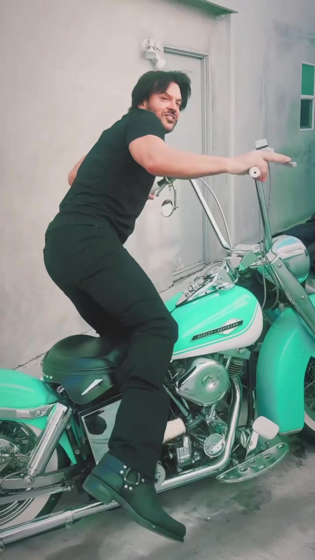 Look good, ride safe.