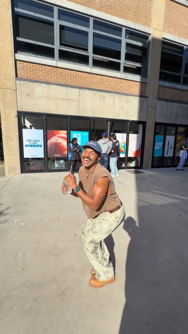 As you ALL know…I’ve been so busy with HYROX and marathon training, so staying properly hydrated is a must. 
I’ve been reaching for @liquidiv.uk sugar-free range that gives me proper hydration without the crash, just steady energy that keeps me going!  And shoutout to the team who had to carry me in😂
#LiveLoudly #SugarFree #HydrationMeetsIntention #liquidivuk