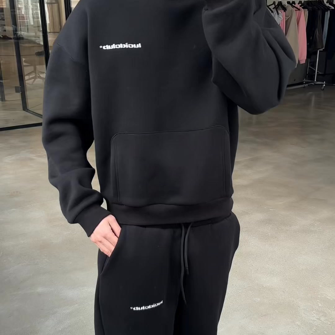 The coziest Tracksuit you have ever had!
- Shipped in 1-3 Days 
- ⁠Easy returns 
- ⁠Over 50.000+ happy customers