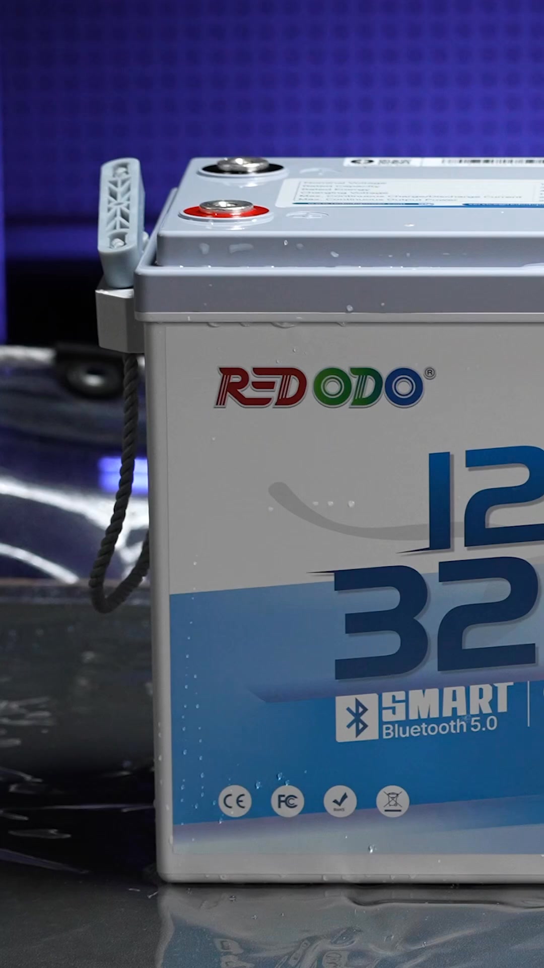 What happens when we pour 10 gallons of Coke on a Redodo 12V 320Ah Mini Bluetooth LiFePO4 battery?
Will it corrode?

💥 The challenge: Simulate extreme corrosive environments with a soda blast
💡 The result: Wipe → Plug in → Instant power

Built for marine, coastal, and high-humidity environments — No fear of corrosion, full power, all adventure.

#lifepo4 #batterytest #CorrosionTest #SaltwaterProof #MarineBattery