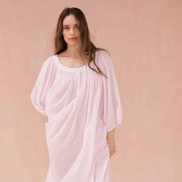 Meet Isabel Pink