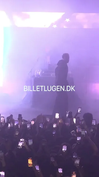 Denmark. I’m bringing my Forever tour to Copenhagen on Friday 11 April 2025 at Poolen. Get your tickets now 🖤