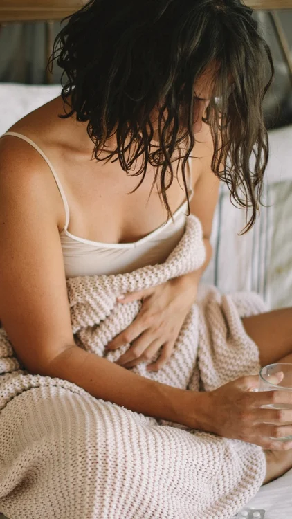 Diarrhée pendant les règles ? 

Ce n’est pas un effet “bizarre” : les contractions qui agissent sur l’utérus peuvent aussi accélérer le transit. 

C’est fréquent, surtout les premiers jours… et c’est normal 🤍 

Vous vous reconnaissez ? 

#cyclefeminin #regles #socup