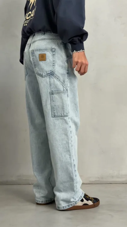 Premium 14oz Carpenter Jeans. Perfect fit 🌿 100% pre-washed cotton. Crafted in Portugal.